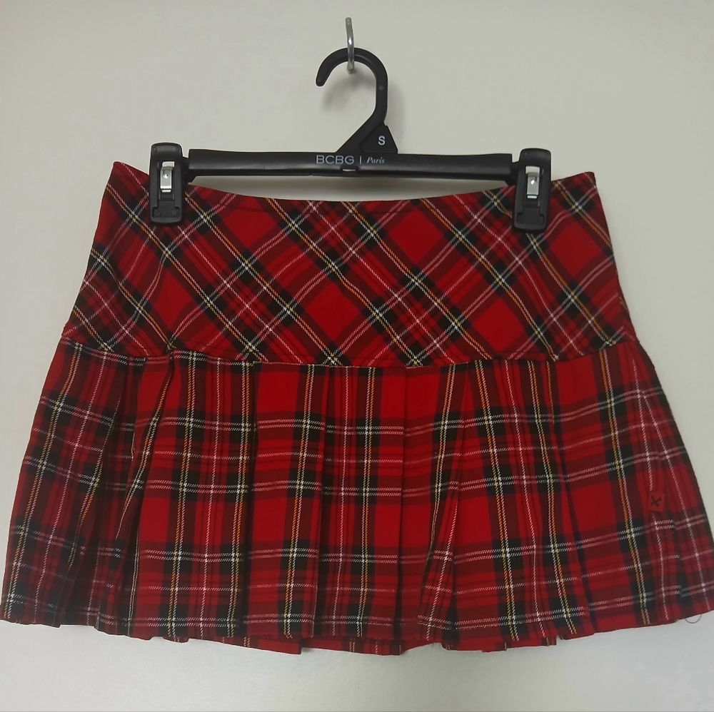 🌟FINAL PRICE🌟 Royal Bones Red Plaid Mini Skirt: S